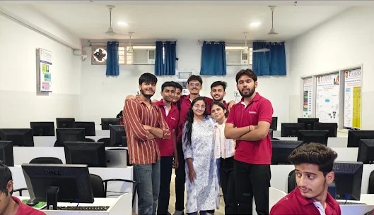 Codingsthan team providing IT and digital solutions